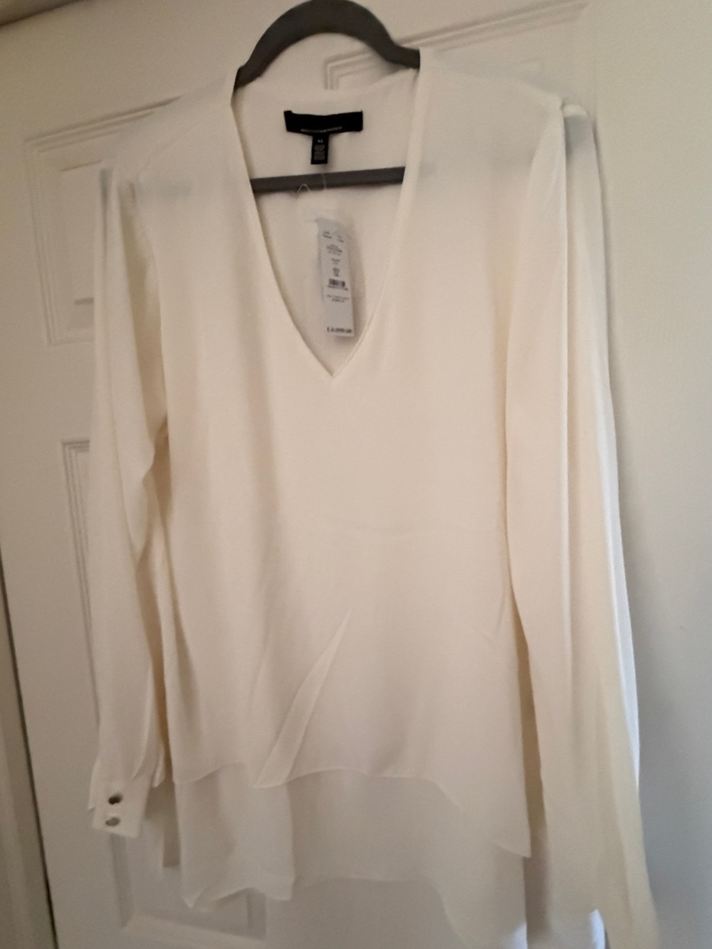 NWT SZ XL-White House Black Market Cream V-Neck Layered Long-Sleeve Blouse/Tunic
